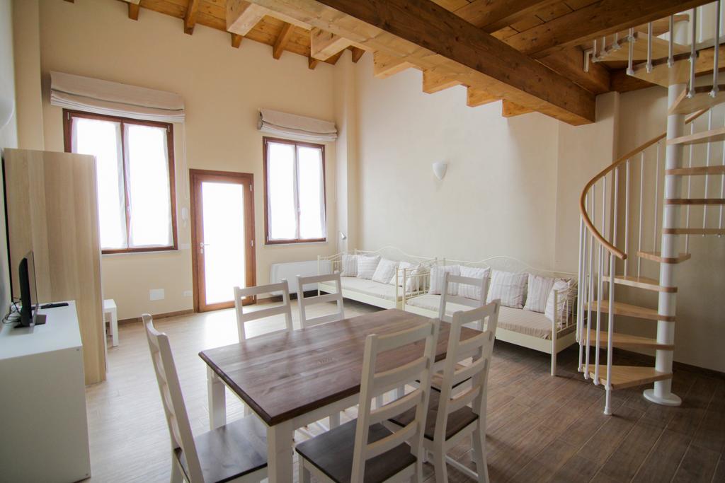 Agriturismo Cascina Della Fontana 로디 객실 사진